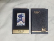 Zorro 佐羅黃銅煤油打火機ZT-114 ，有原廠外盒(神奈川衝浪裡)Zippo通用。
