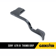 Thumb Grip SONY A7R4 / A9 II / A7S 3 / A1 / A7R 4 / A9 2 / A7S II เพิ่มความกระชับในการจับถือ ไม่บังปุ่มหมุนต่างๆ ( Thumb Up กริป สำหรับใส่กล้อง โซนี่ A7 mk4 / A7R mk4 / A7 S III ) ( Geekster )