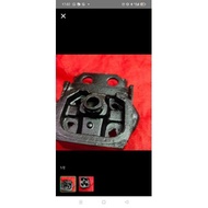 Daihatsu charade G11 G12 front engine mounting