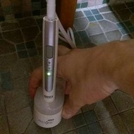 Oral B Pulsonic Slim 3716 聲波電動牙刷連充電座