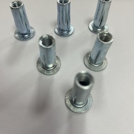 Lantern Petal Expansion Screw Nut Lantern Rivet Nut Blue White Zinc Car Rivet Nut Internal Thread 1P
