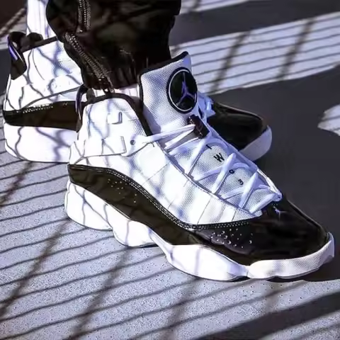 Jordan Air Jordan 6 Rings Comfortable Mid-Top Basketball Shoes for Older Children, Black and White, 