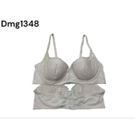 J Dmg1348 branded bra, wired foam bra, Riject size 36B bra