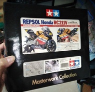 46 ROSSI REPSOL HONDA RC211V TAMIYA 1/12 MASTERWORK 2002 MOTOGP WORLD CHAMP