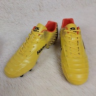 [Best Seller] รองเท้าสตั๊ด ฮาร่า (HARA) รองเท้าฟุตบอล HARA สีเหลือง (H11)
