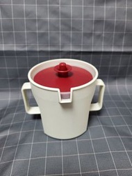 Tupperware sugar bowl with push button seal lid 特百惠糖壺配以按鈕密封蓋