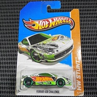 HW HOT WHEELS FERRARI 458 CHALLENGE WHITE HOT WHEELS STUNTHW