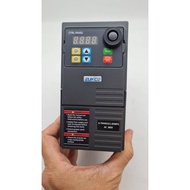 Inverter 750W 380V 3 Phase Motor Speed Control Used With Conveyor Belt And Automation Work.