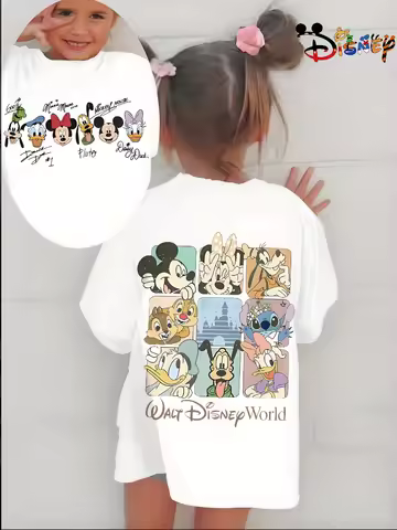 Potdemiel Mickey Mouse Vintage Retro Mickey Holding Pumpkin Lantern & Castle Graphic T-Shirt Offi