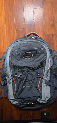 Osprey Quasar 28L 背囊