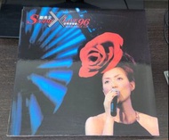 鄭秀文 Sammi Cheng 演唱會卡拉OK鐳射碟 LD 及 演唱會寫真集