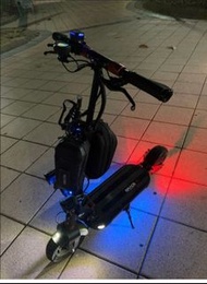 GRACE-10 電動滑板車 只包充電器 單驅