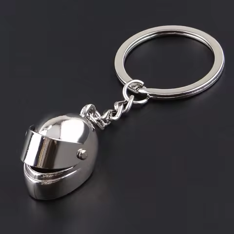 1pc Creative Motorcycle Helmet Keychain, Realistic 3D Cool Helmet Keyring Pendant, Motorcycle Club S