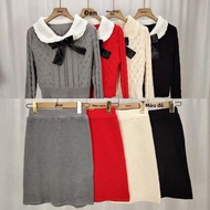 Bộ 2 Món Dệt Kim Thanh Lịch Có Cổ Nơ Áo Chui Đầu Đầy Đủ Tay Áo Và Váy Ngắn Mỏng Cổ Áo Bằng Sợi Polye