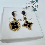 LV Monogram 四瓣花朵垂墜耳環Reworked