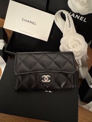 Chanel 經典荔枝銀卡包