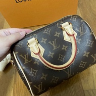 全新～LV speedy 20（黑米配色揹帶）熱門排隊款