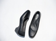 รองเท้าเเฟชั่นผู้หญิงเเบบคัชชูเเฟชั่นส้นปานกลาง No. 688-64 NE&amp;NA Collection Shoes