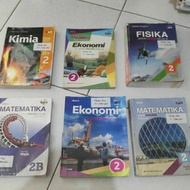 (used book) grade 11 books on Chemistry, Economics, Physics, Mathematics, Economics