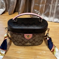 Coach全新絕版粉色化妝箱