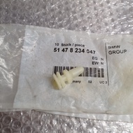 (PRICE 1PC) long carpet clip bmw E36 E46 E66 E83