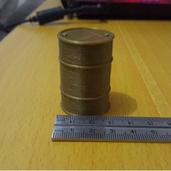 1:18 scale Drum diecast diorama