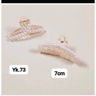 Yk.72 yk,73 - WAVE MODEL PEARL ACRYLIC CLIP