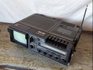 HITACHI 日立製作：MARK 5(K-59)錄音機電視（日立家電、手提音響、迷你映像管電視機、廣播電臺、1978年、昭和時期、共生機）—古物舊貨、懷舊古道具、復古擺飾、早期民藝、老收音機、家電、古董科技