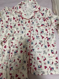 Hello kitty 睡衣，加大碼