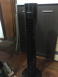 直立式風扇 Smartech  tower fan 二手已經清洗內外另外NEOMAX $180一切正常冇搖控器可以直接控制西貢區取