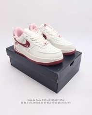 全新 Nike sneakers男女情侶款悠閒鞋波鞋運動鞋休閒鞋鞋子sport shoes sportty wearing出街返工返學輕便舒服鞋生日禮物送禮節日禮物birthday gifts 輕跑鞋