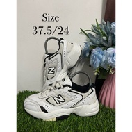 Shoes***** New Balance 327 Sneakers Women