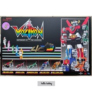 Voltron 40th Anniversary Gift Set with Light-Up Sound Base by Toynami