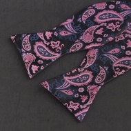 Tie House Hand Bow Taipei 27 Physical Store Black Background Pink Amoeba FS20
