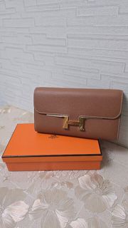 Hermes Constance to go