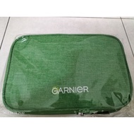 Garnier Raya Pouch Limited Edition