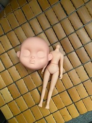 $150 for 2 改妝 改娃 娃娃 ewinier doll. not blythe barbie licca