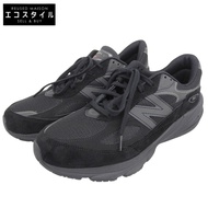 Like new New Balance Triple Black V6 low-top sneakers, men's, size 9.5cm (US), U990BB6.
