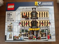 Lego 10211 $3180
