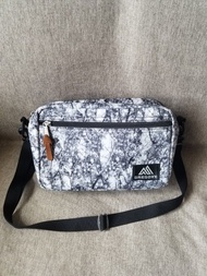 90% Gregory Crossbody Bag 白花