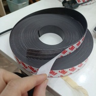 Roll of 10 meters of 2cm flexible magnets, 1.5mm thick, with super strong 3M tape to attach to refri