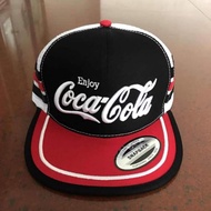 【KFAS Clothing Store】 ตาข่ายตาข่าย Coca-Cola TRUCKER