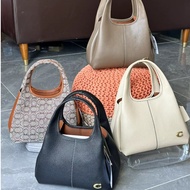 COACH original CM545/CM550 latest vegetable basket with shoulder strap can be worn cross-body or car