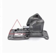 4BD1 Engine Thermostat Housing 4BG1 Engine Thermostat Cover Thermostat Base Fit For Isuzu 4BD1/4BG1