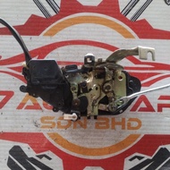 NAZA RIA FRONT LEFT DOOR LOCK USED