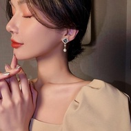 Dfdf Retro French Earrings New Style Trendy Fashionista Niche Imitation Pearl Earrings Influencer Im