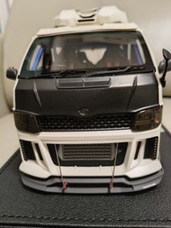 Toyota Hiace DreamWalkers D550 限量版合金模型車1：18