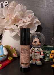 Chanel 泡泡粉底 LES BEIGES 自然原生美肌微精華粉底液 B10