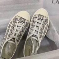 😍😍實物無敵靚 正品 Dior 刺繡鞋～老花款～2️⃣色～Size：35～40碼！