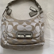 Preloved Tas Coach Shoulder